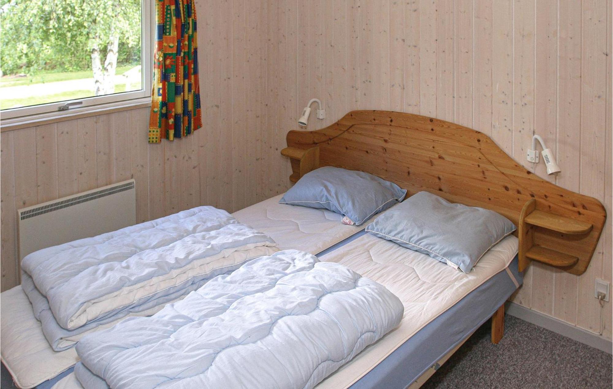 3 Bedroom Cozy Home In Farvang Экстерьер фото